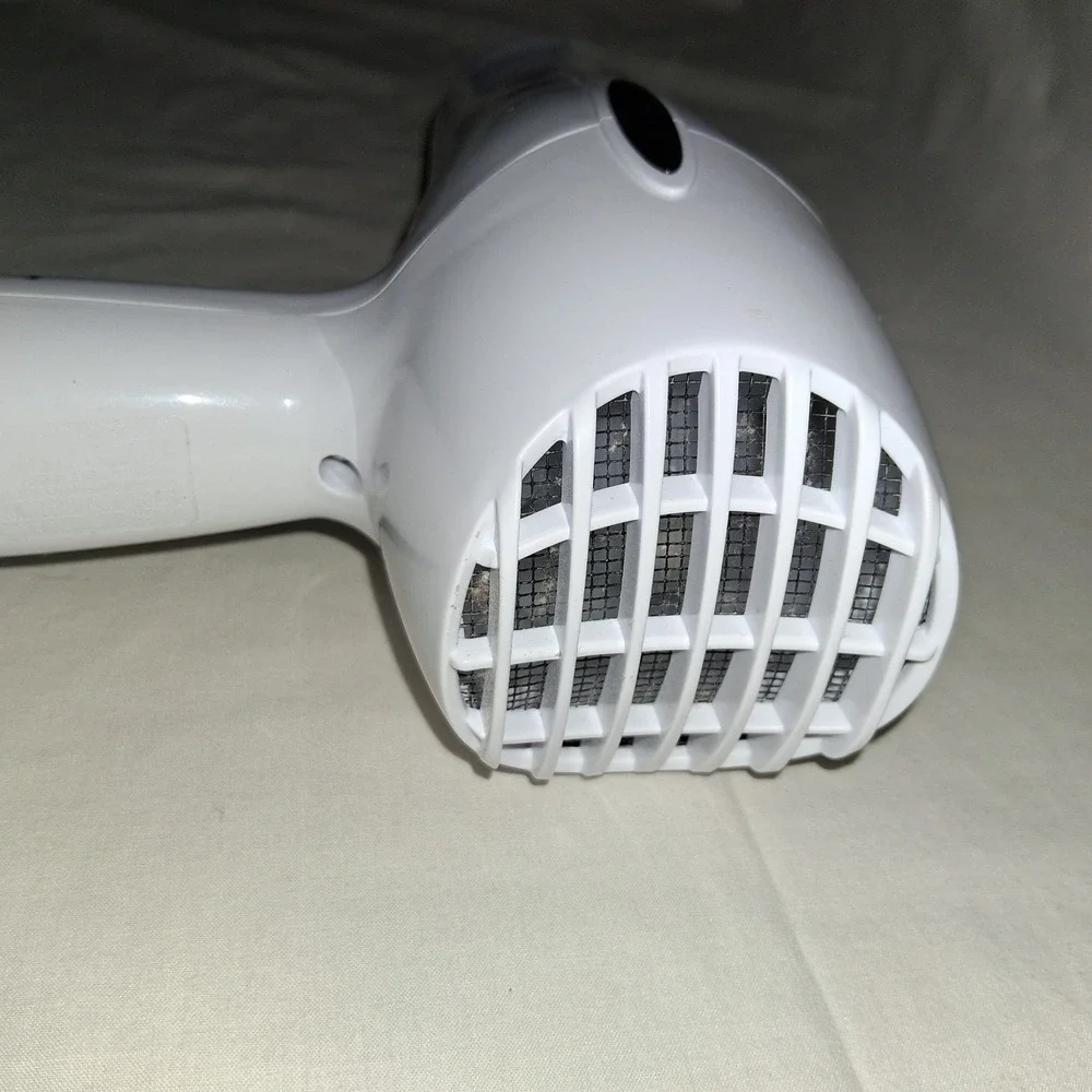 Conair 1875 Watt Compact Hair‎ Dryer Secador Mediano Dual Voltage White